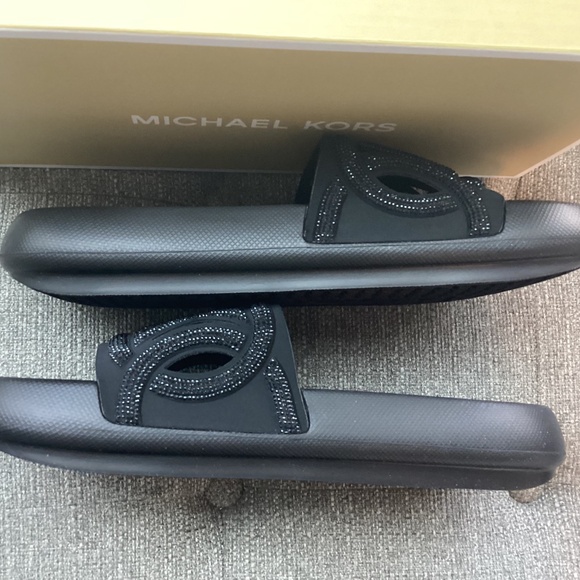 Michael Kors MICHAEL MMK Splash Slide Sandals, size 9 - Picture 7 of 9